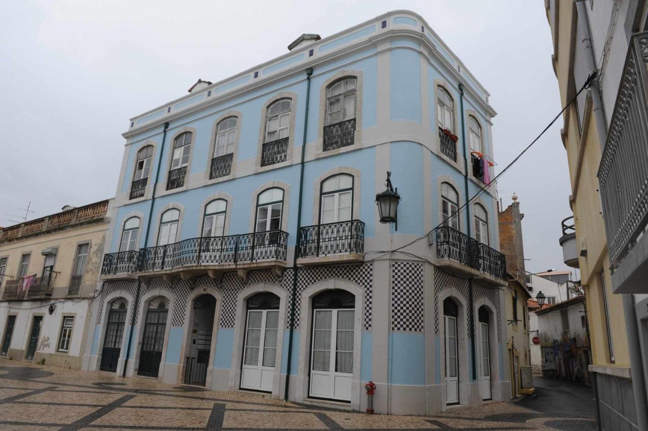 Legendary Bay Apartamento Tematico Apartment Seixal  Exterior photo